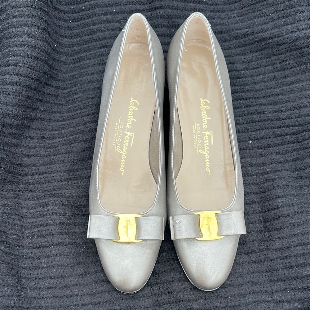 Salvatore Ferragamo Silver Heels with Gold Buckle size 9AA